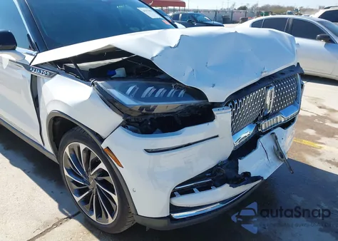 2022 Lincoln Aviator Reserve z USA, uszkodzony, nr VIN 5LM5J7WC4NGL08583